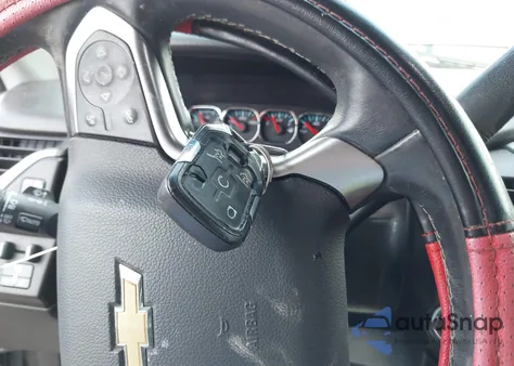 2015 Chevrolet Tahoe Ltz z USA, uszkodzony, nr VIN 1GNSKCKC7FR261729